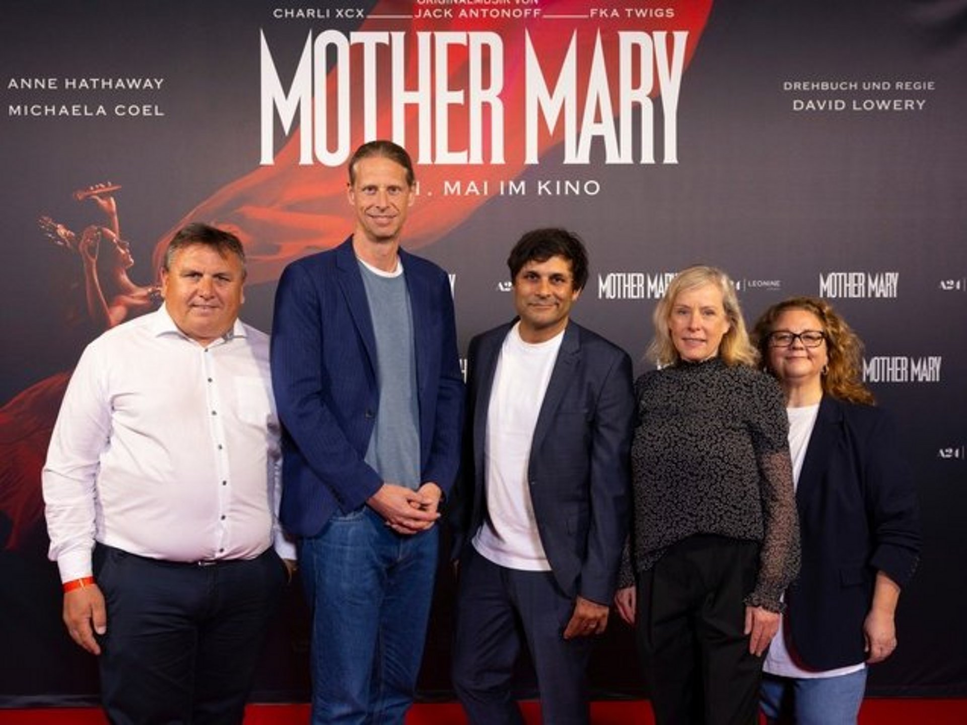 Robert Gehring (MFG Filmförderung), Jonas Katzenstein, Maximilian Leo (augenschein Filmproduktion), Isabel Krolla (Film- und Medienstiftung NRW), Roxana Soheili (LEONINE Studios) (Copyright: LEONINE Studios / Patric Fouad)